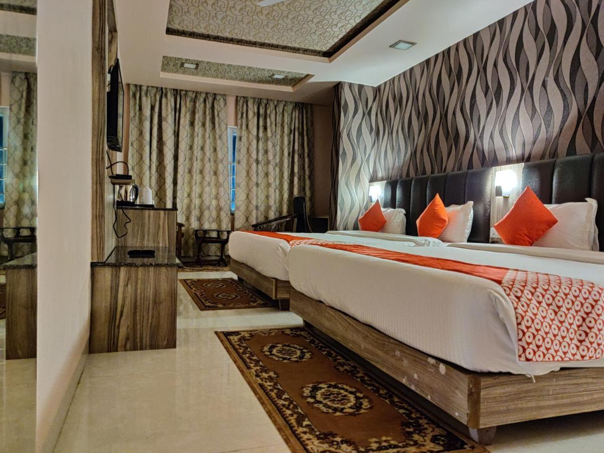Hotel Vip Square